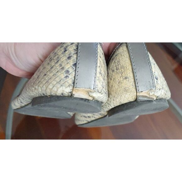 Tory Burch Verbena Silver Patent Toe Silver Gray Snake Skin Bow Flats Size 7 - Picture 6 of 8